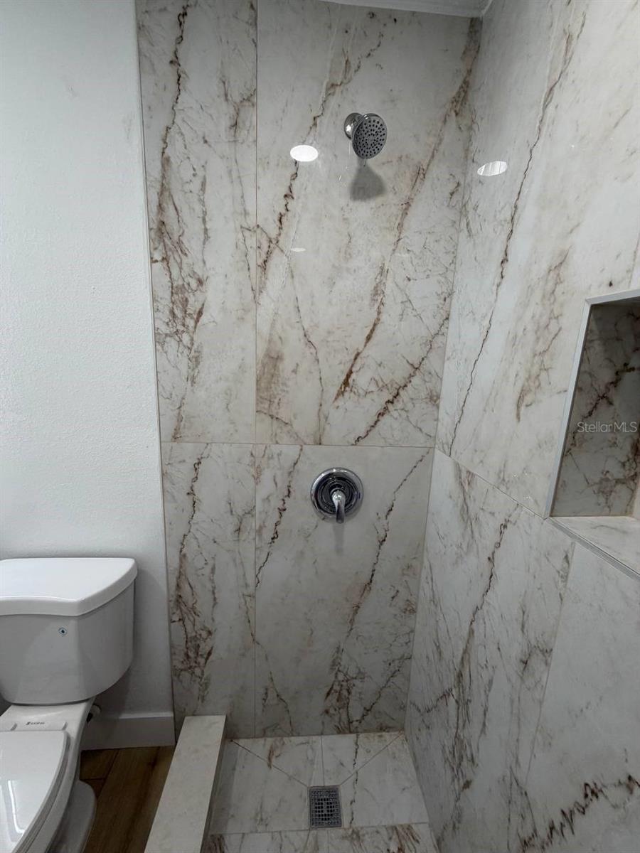 924 VALMAR ST — photo 17