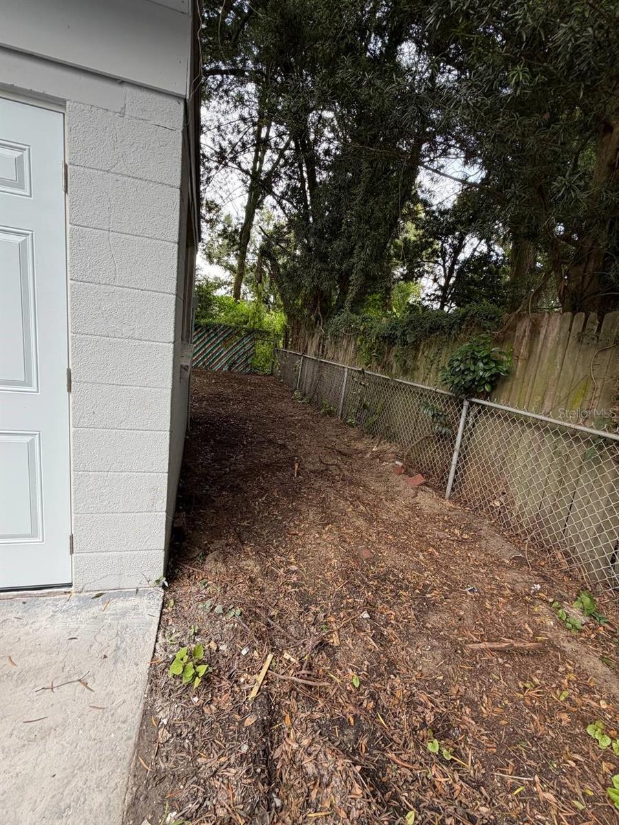924 VALMAR ST — photo 88