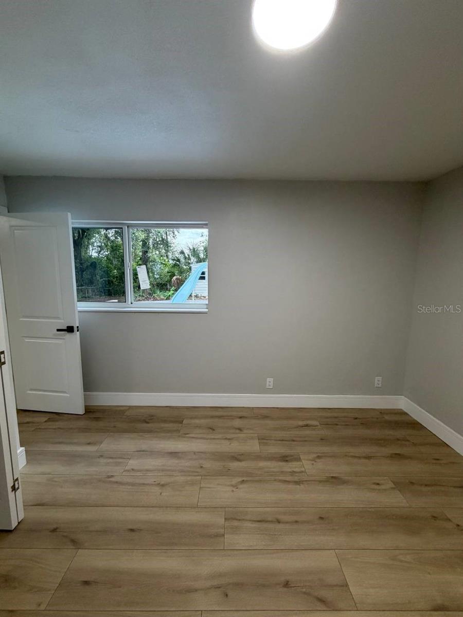924 VALMAR ST — photo 21