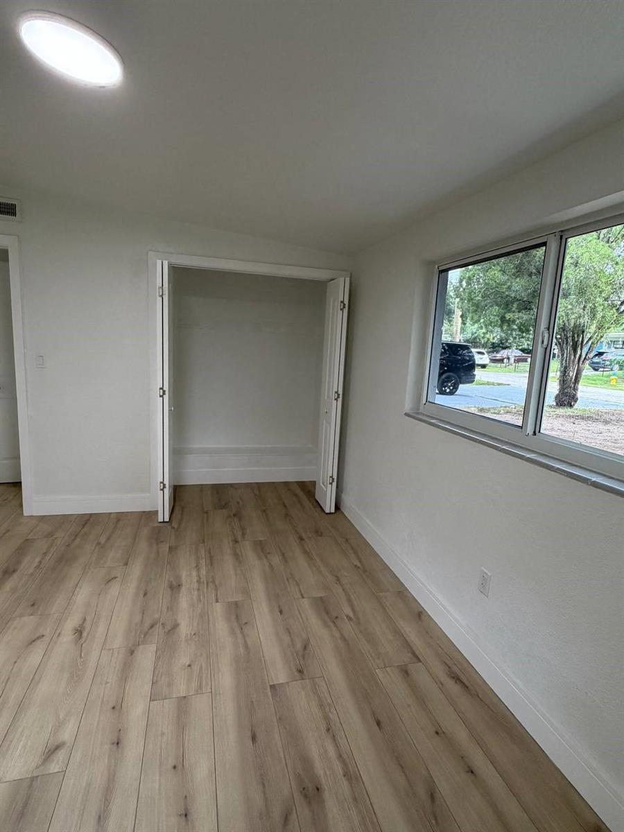 924 VALMAR ST — photo 40