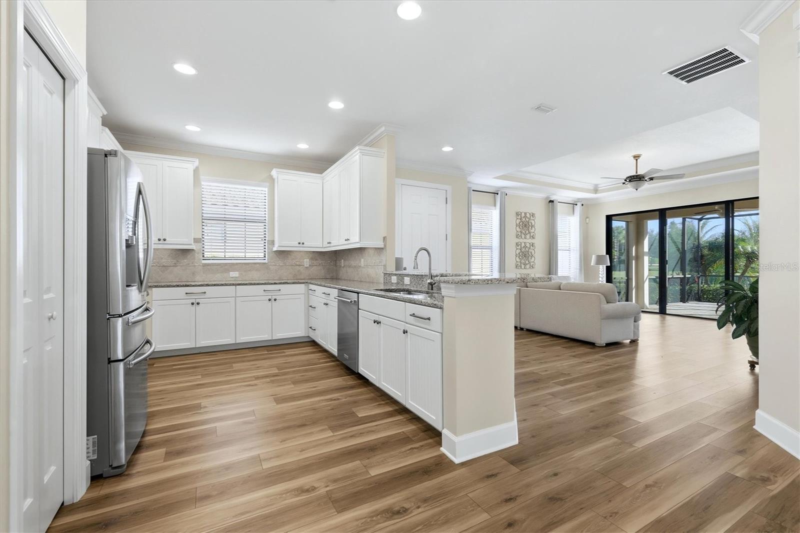 5367 VACCARO CT — photo 8