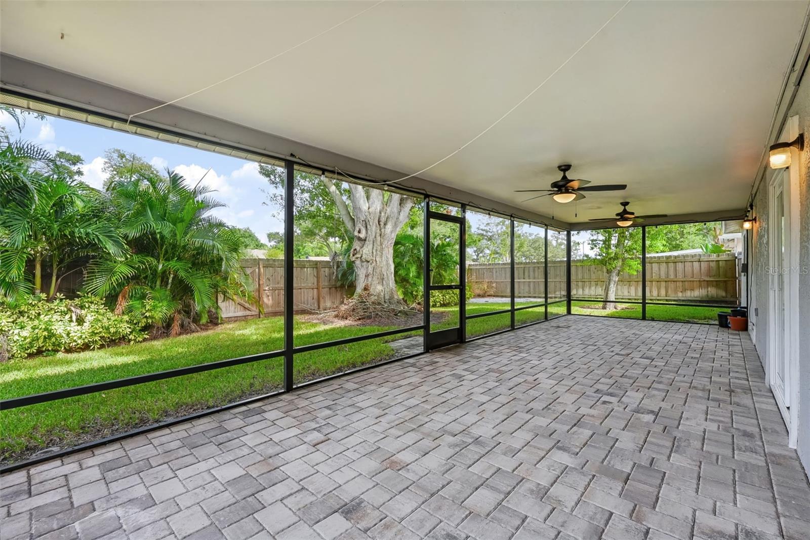 744 GREEN VALLEY RD — photo 34