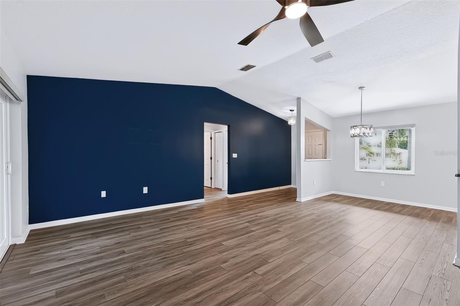 744 GREEN VALLEY RD — photo 6