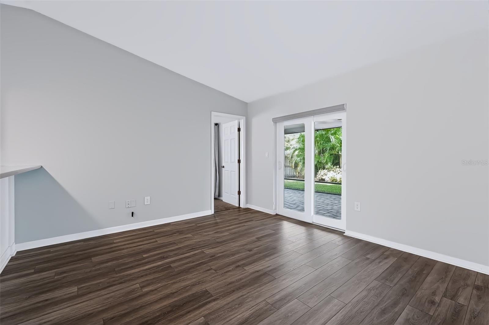 744 GREEN VALLEY RD — photo 18