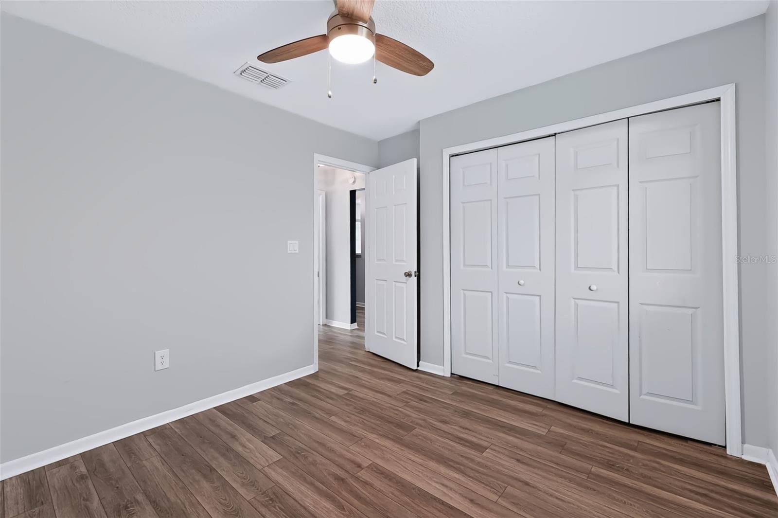 744 GREEN VALLEY RD — photo 9