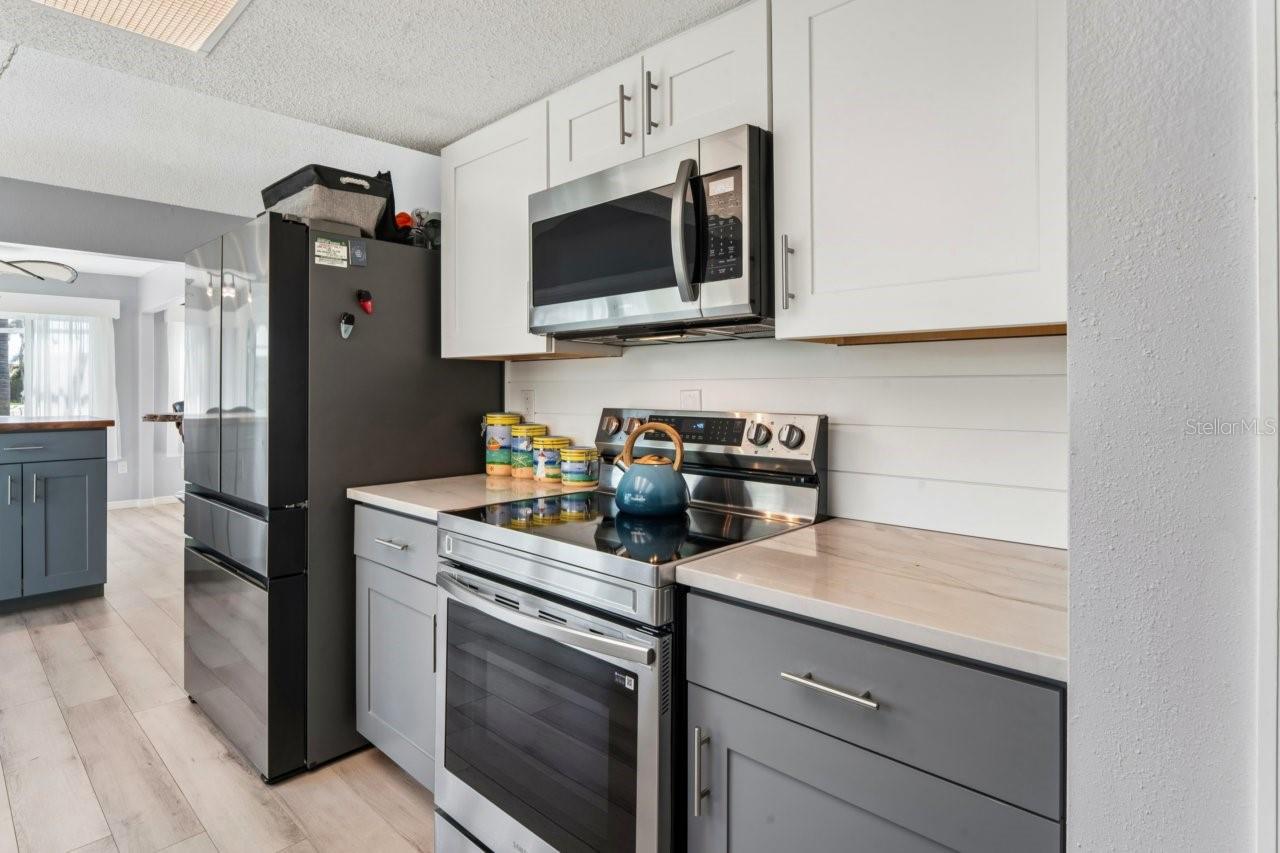 4254 MARINE PKWY — photo 14