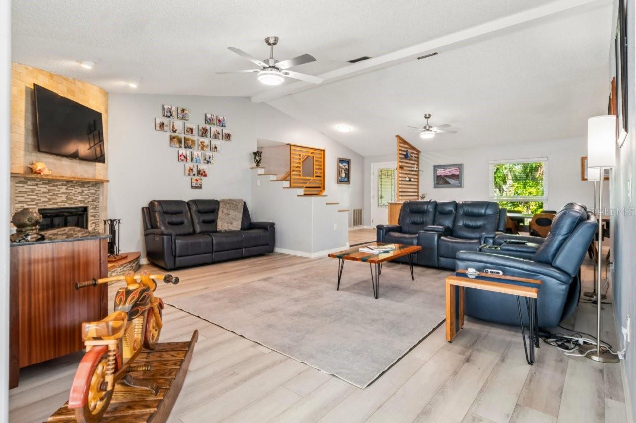 4254 MARINE PKWY — photo 12
