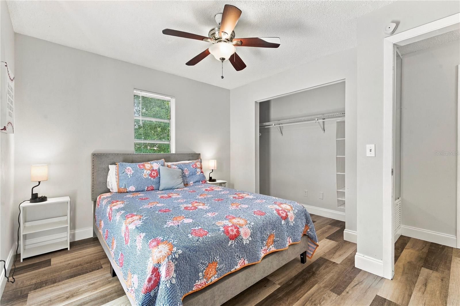 200 TWIN LAKE DR — photo 19