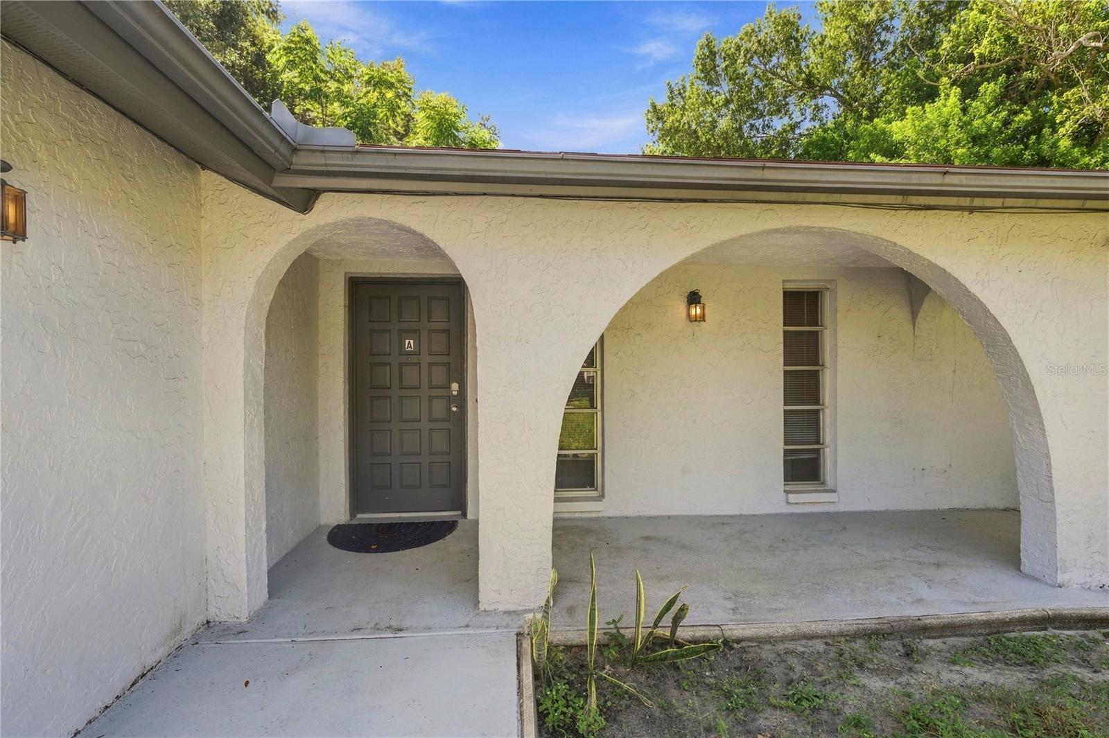 200 TWIN LAKE DR — photo 3