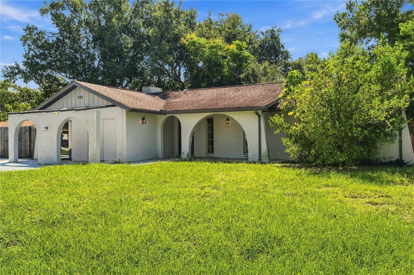 200 TWIN LAKE DR — photo 5