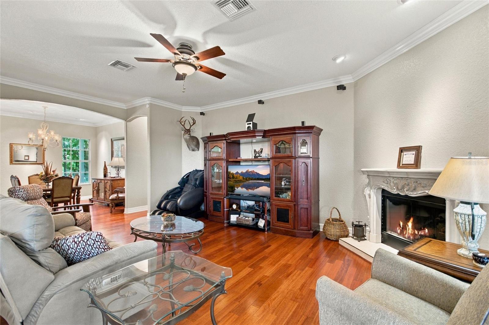 4108 N FORBES RD — photo 2