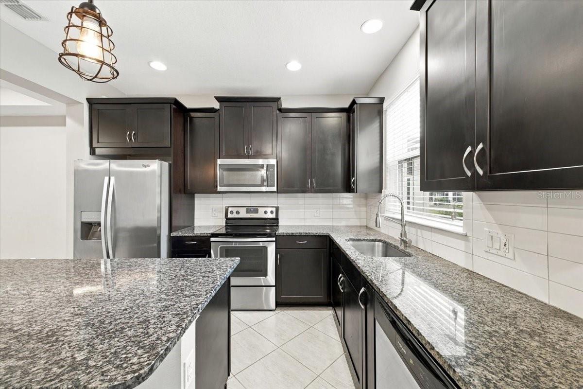 5010 SUNNYSIDE LN — photo 9