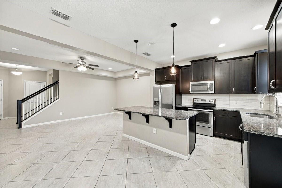 5010 SUNNYSIDE LN — photo 4