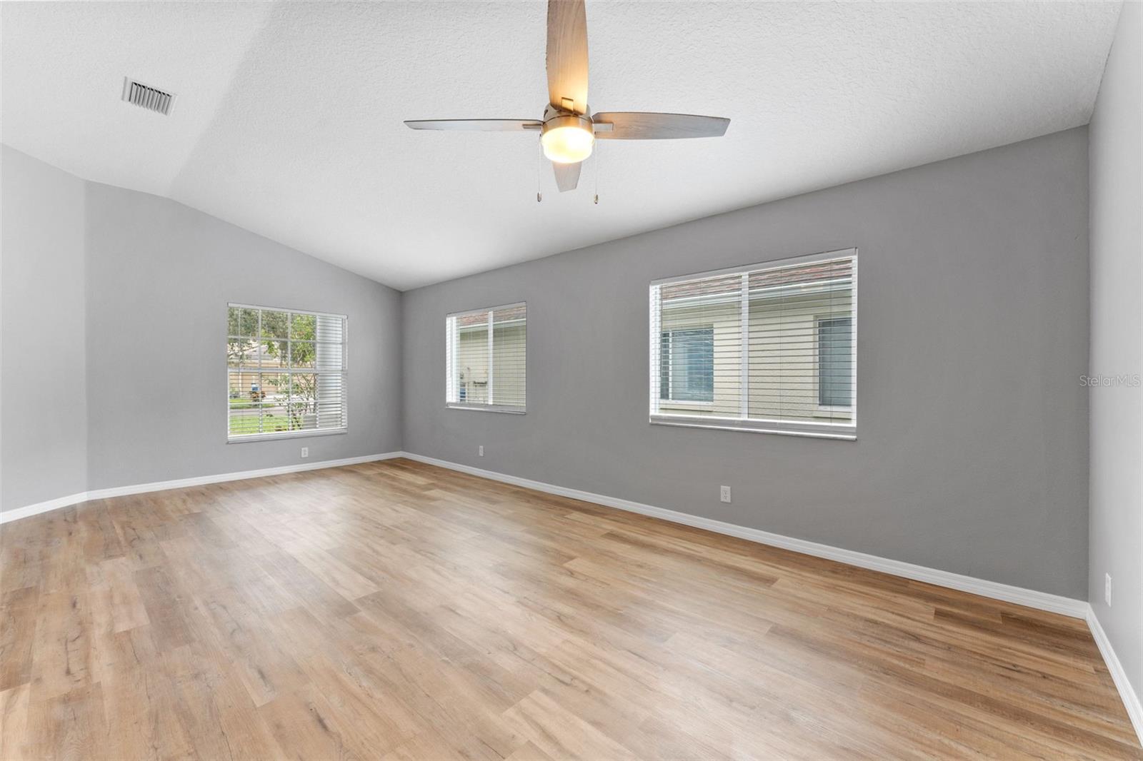 19009 FISHERMANS BEND DR — photo 13