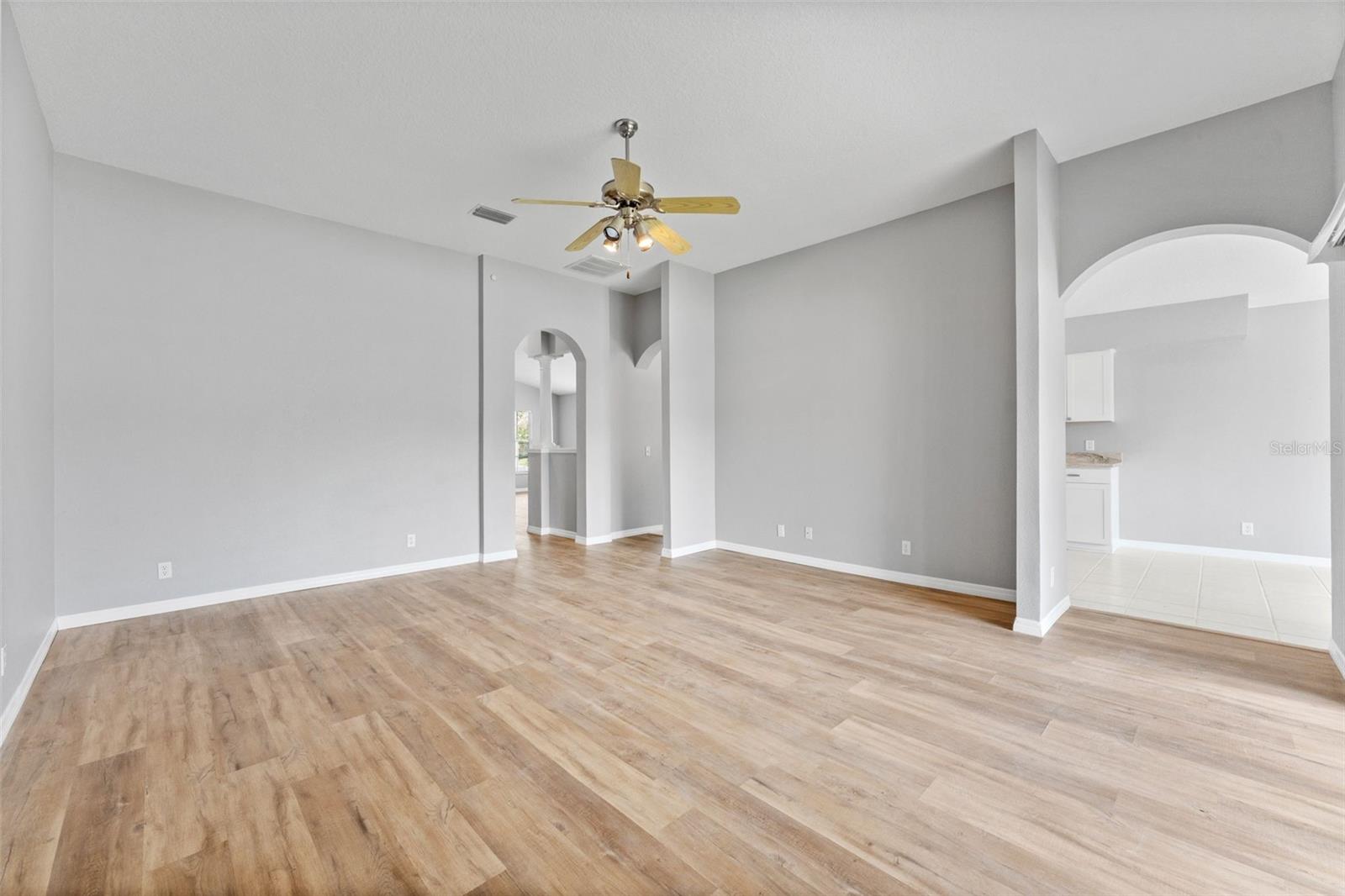 19009 FISHERMANS BEND DR — photo 17