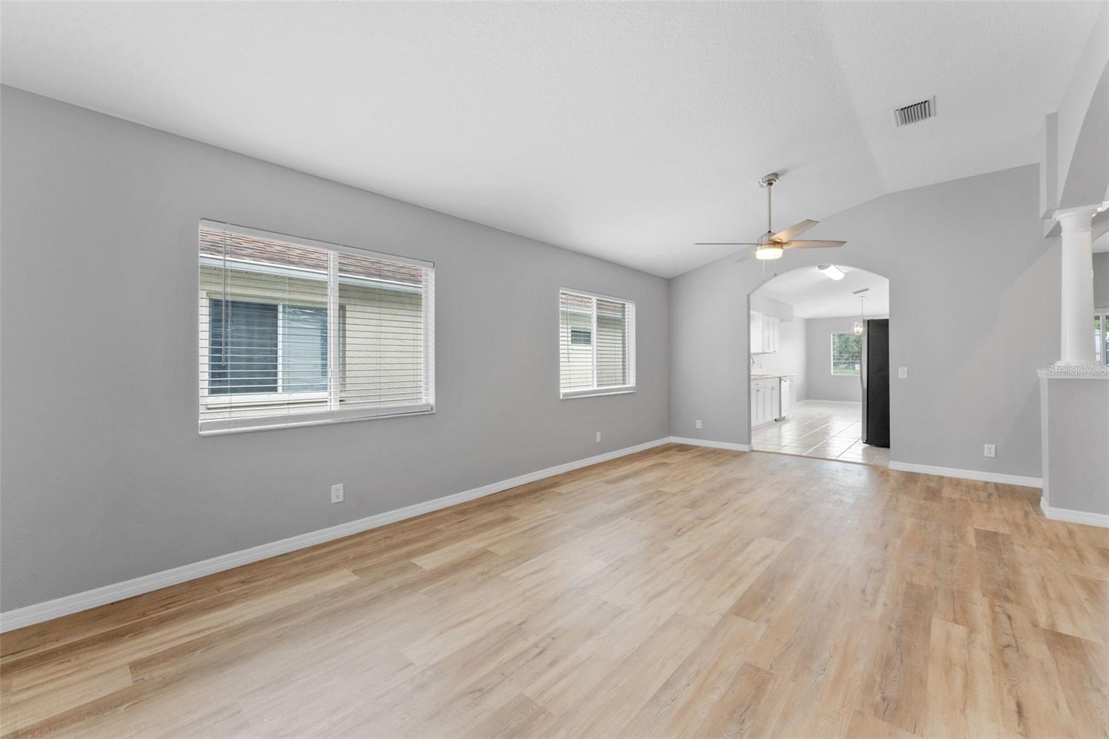 19009 FISHERMANS BEND DR — photo 9