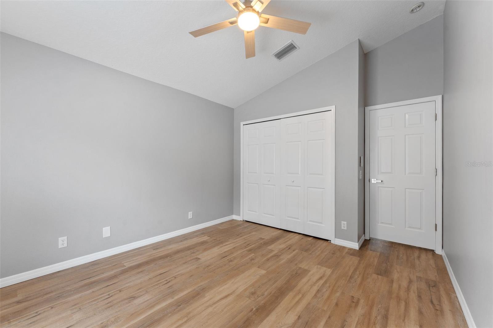 19009 FISHERMANS BEND DR — photo 42