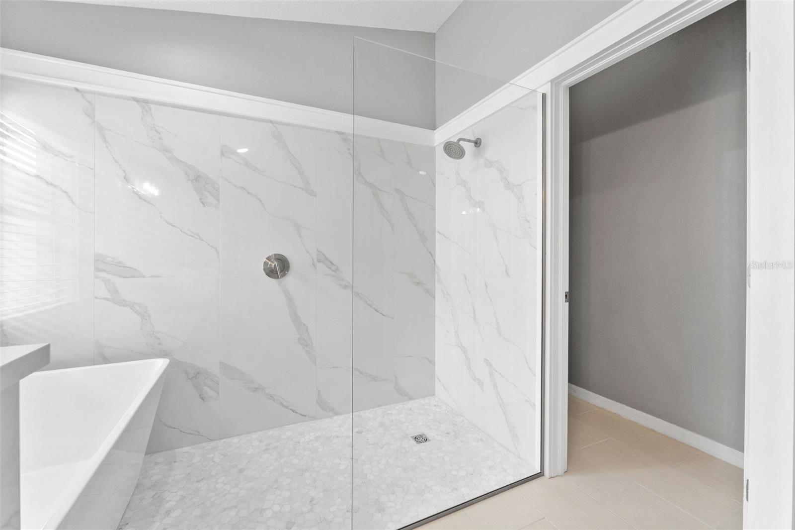 19009 FISHERMANS BEND DR — photo 32