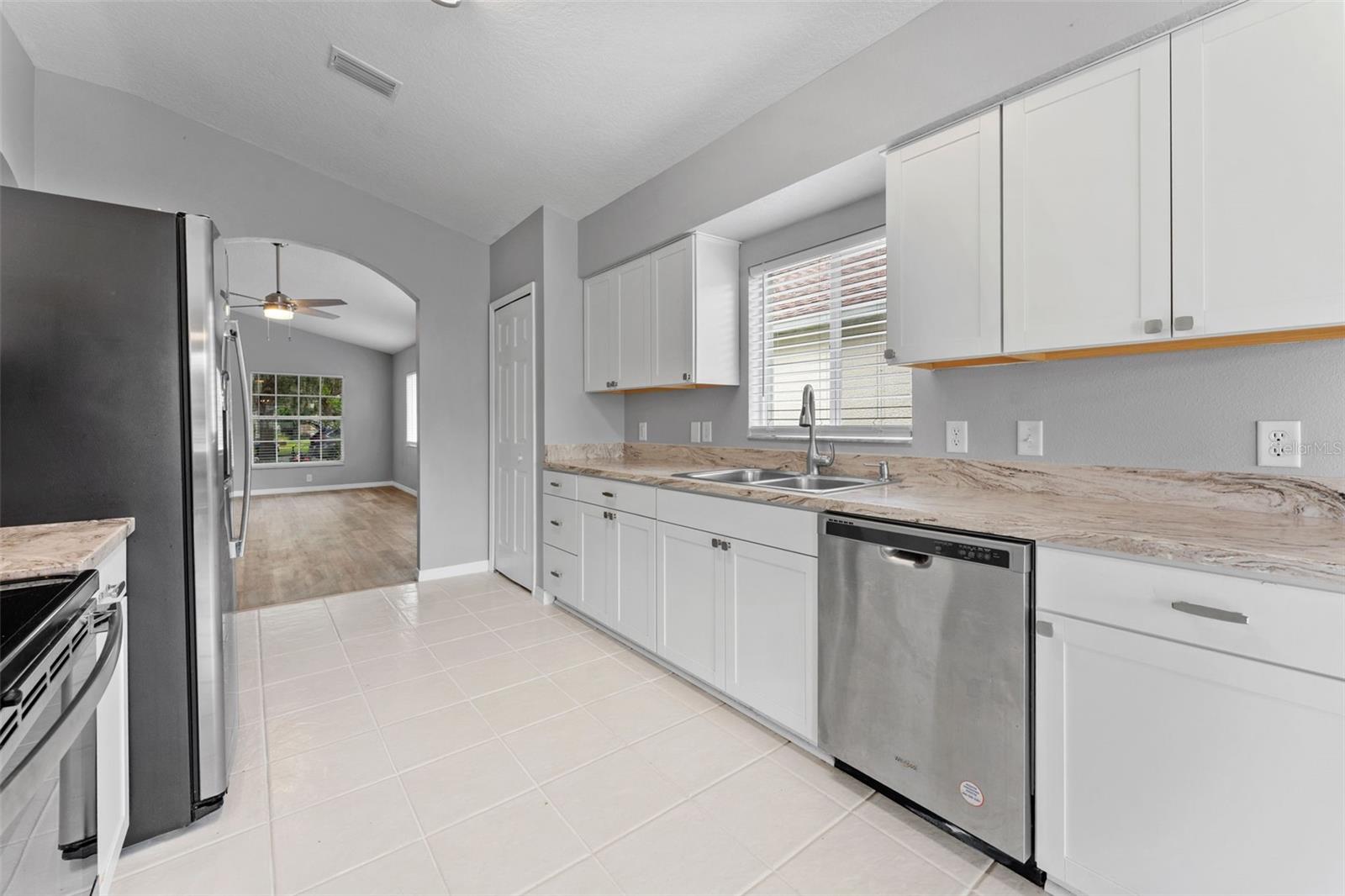 19009 FISHERMANS BEND DR — photo 20