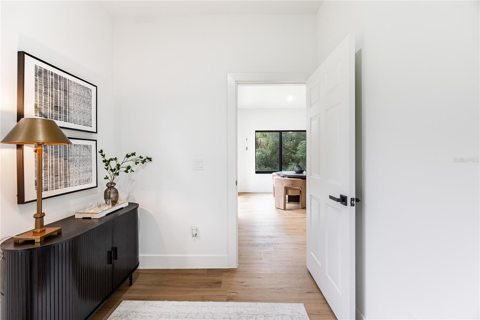 6262 SKYVIEW DR — photo 18