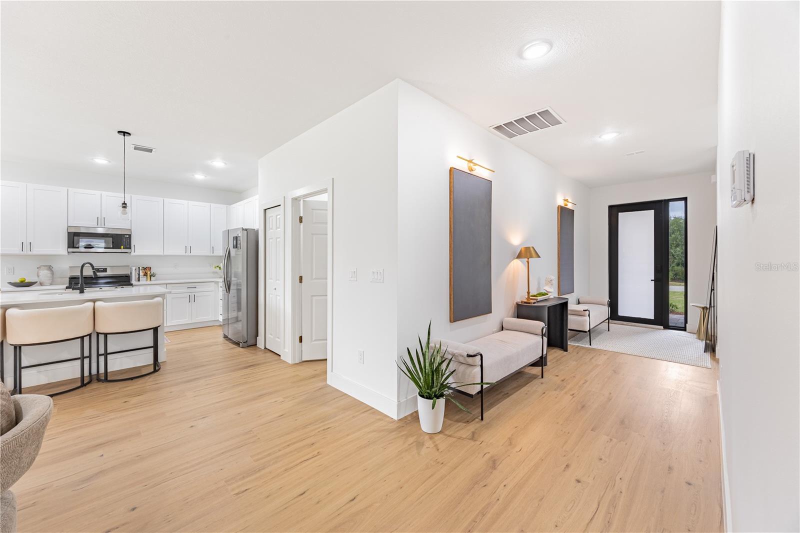 6262 SKYVIEW DR — photo 4