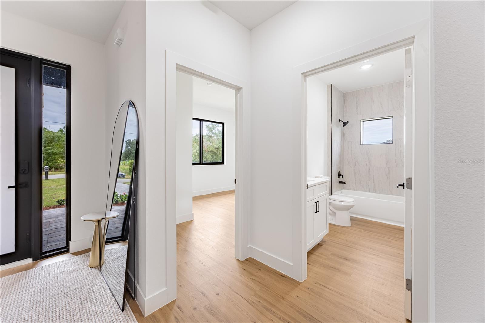 6262 SKYVIEW DR — photo 25