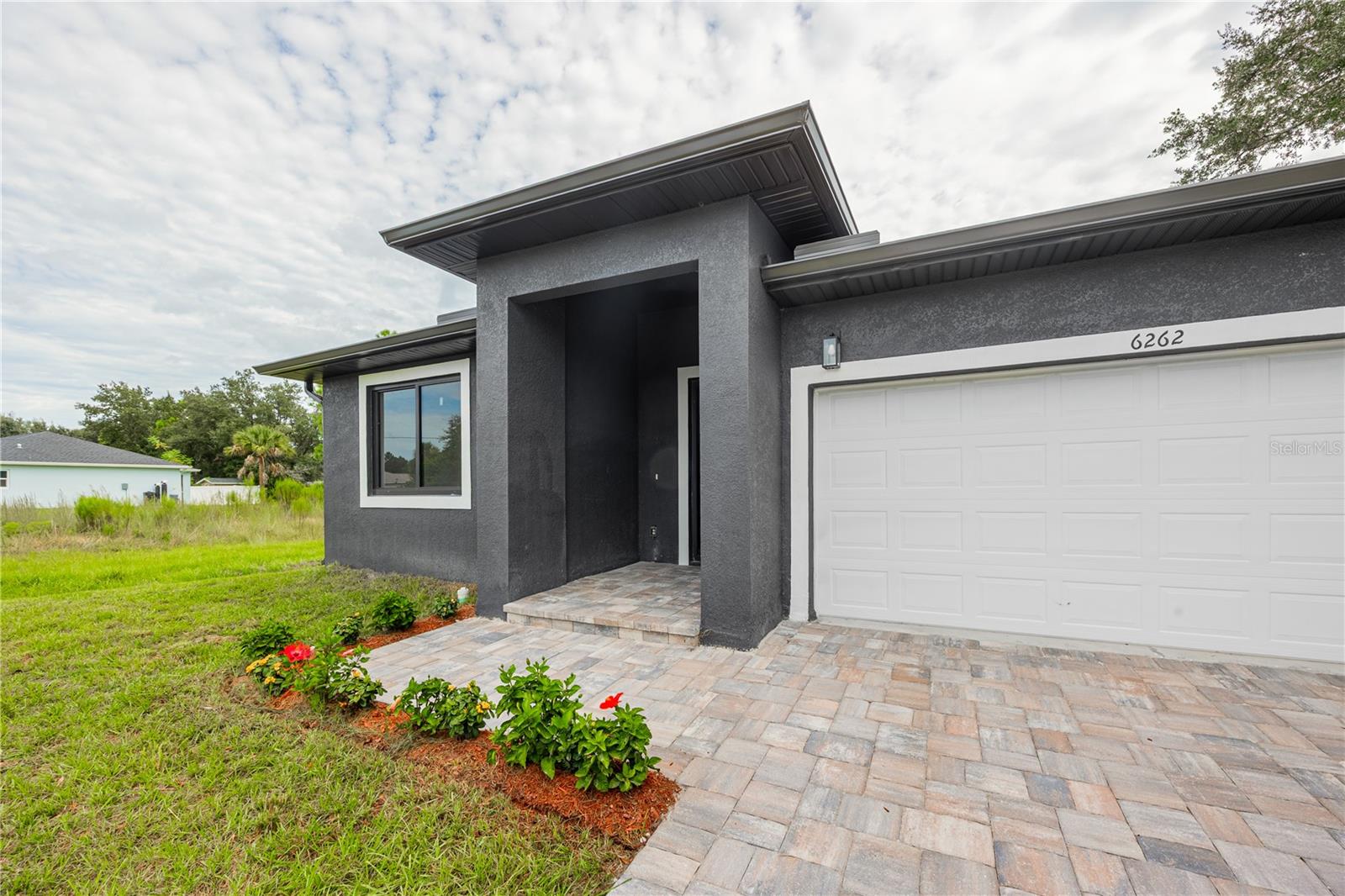 6262 SKYVIEW DR — photo 2