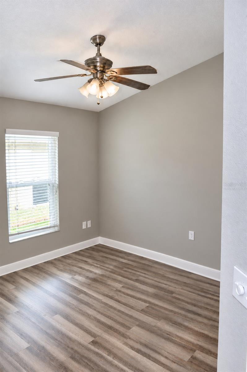 421 THICKET CREST RD — photo 19