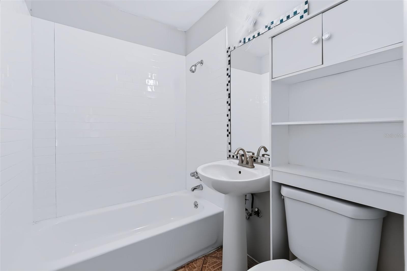 7606 ALVINA ST — photo 14