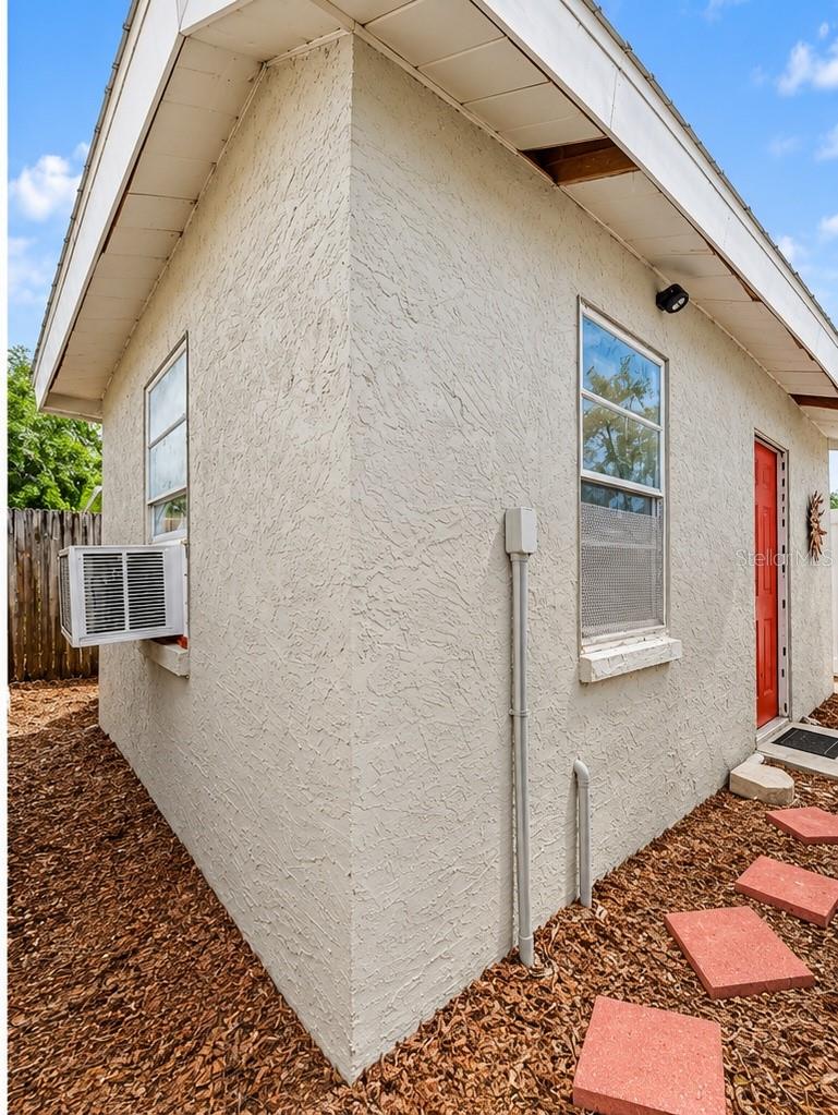 7606 ALVINA ST — photo 28