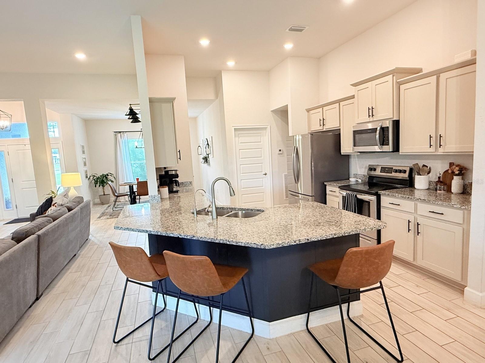 3405 VIVIAN RD — photo 14