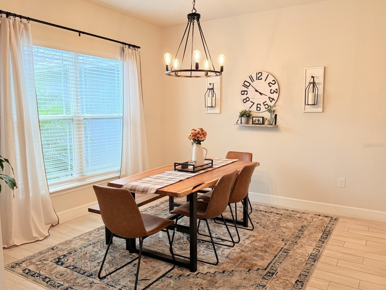 3405 VIVIAN RD — photo 4