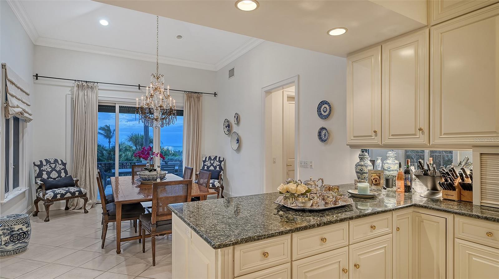 1083 WESTWAY DR — photo 35