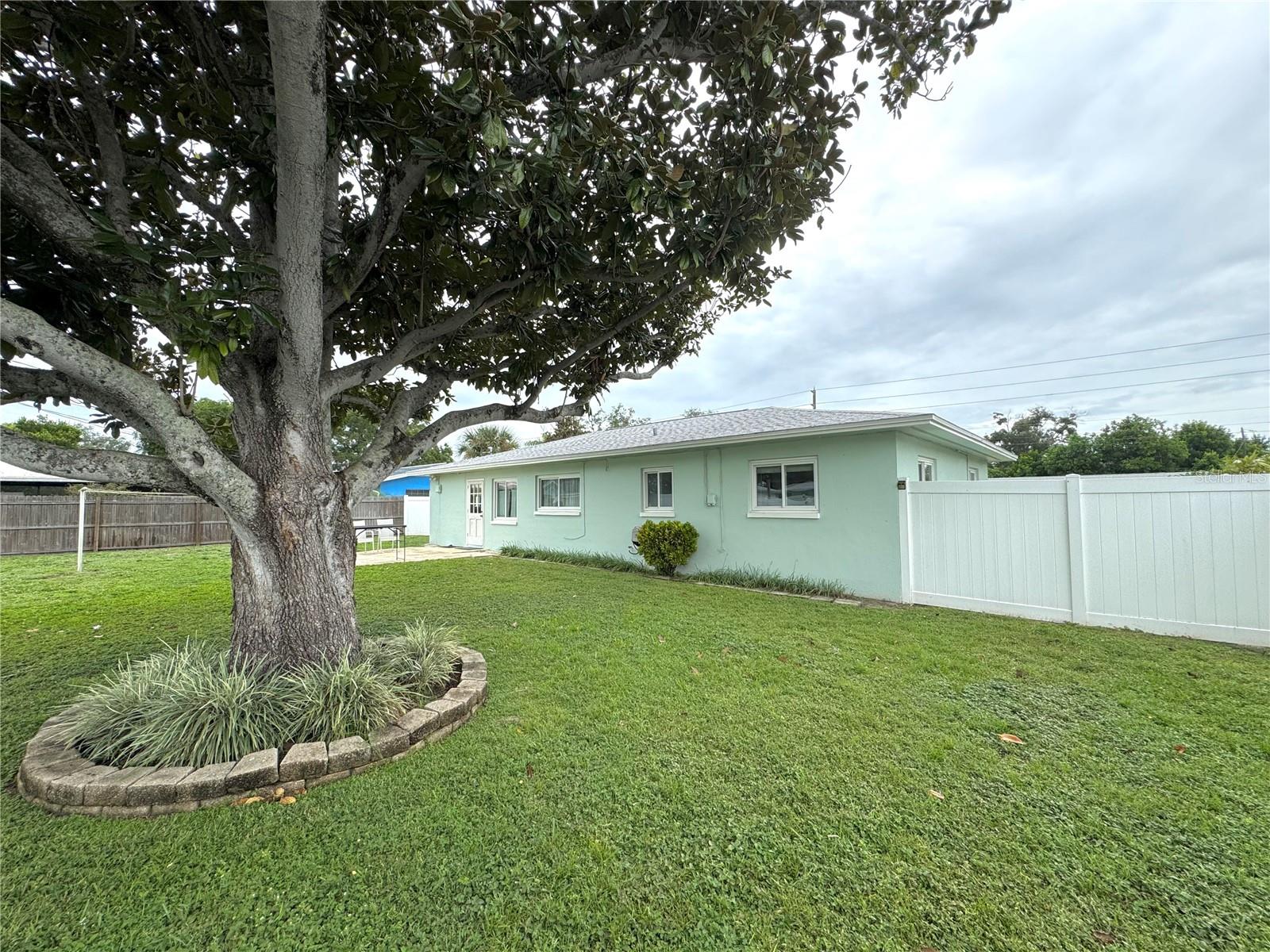 1527 LAKEVIEW RD — photo 31