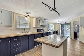 2400 LEMUR DR — photo 10