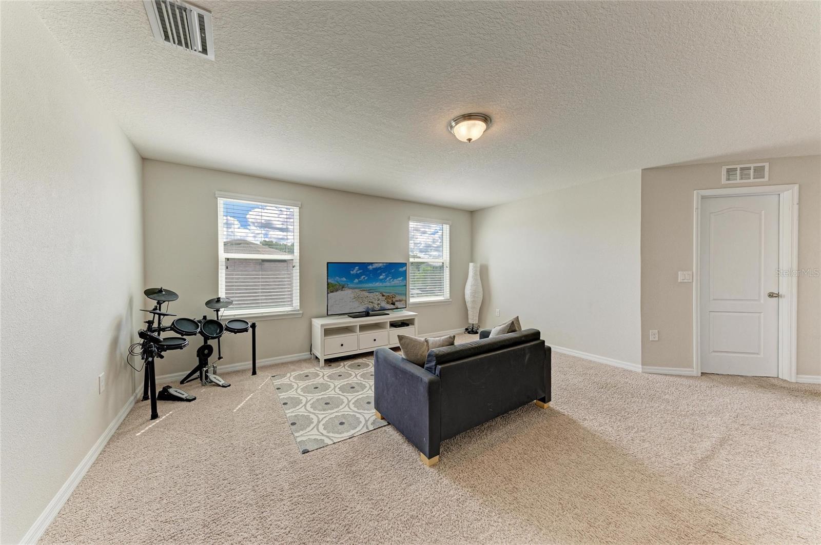 119 BRILLIANT BLOOM CT — photo 32