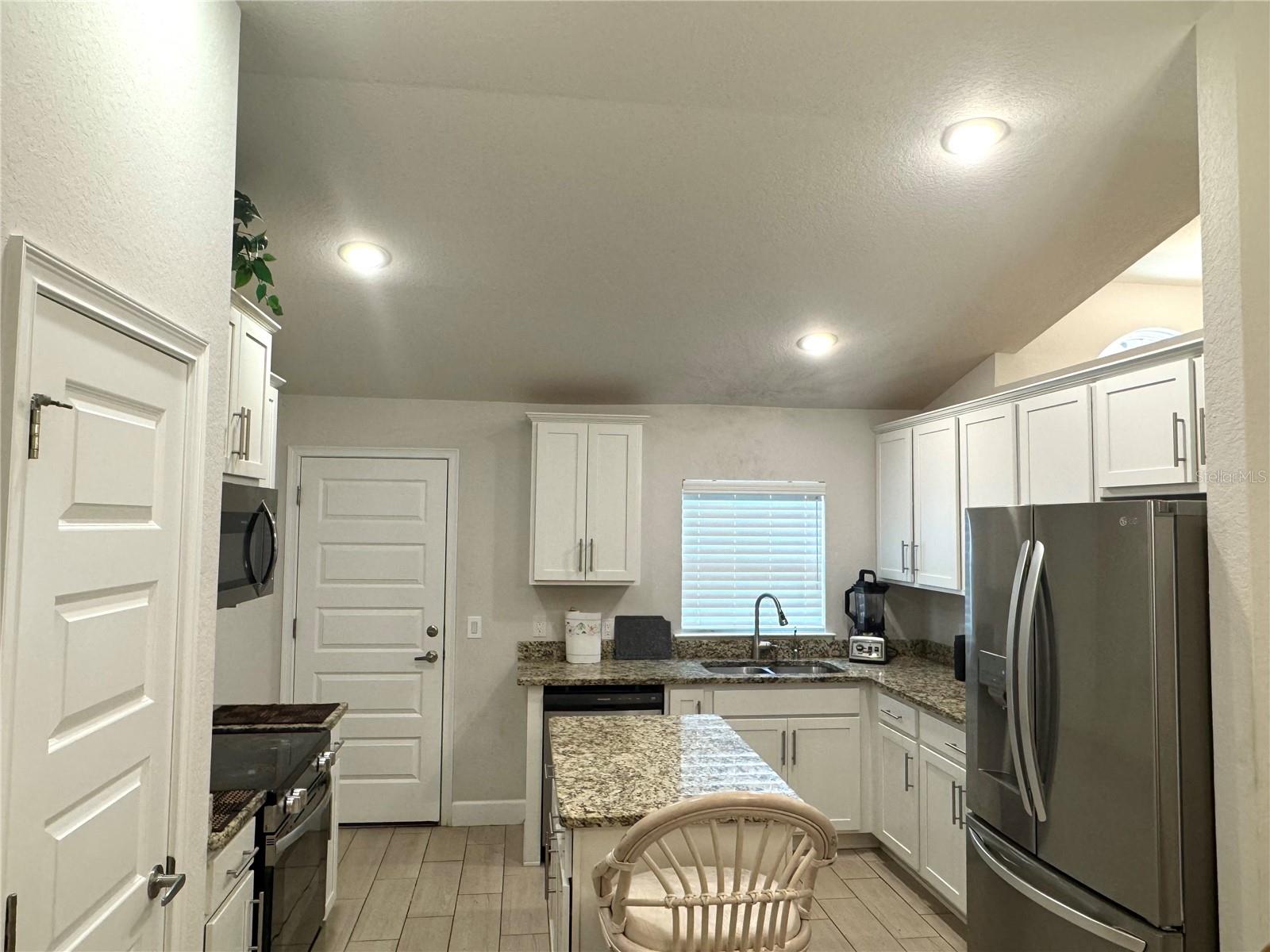 5672 KUMQUAT AVE — photo 7