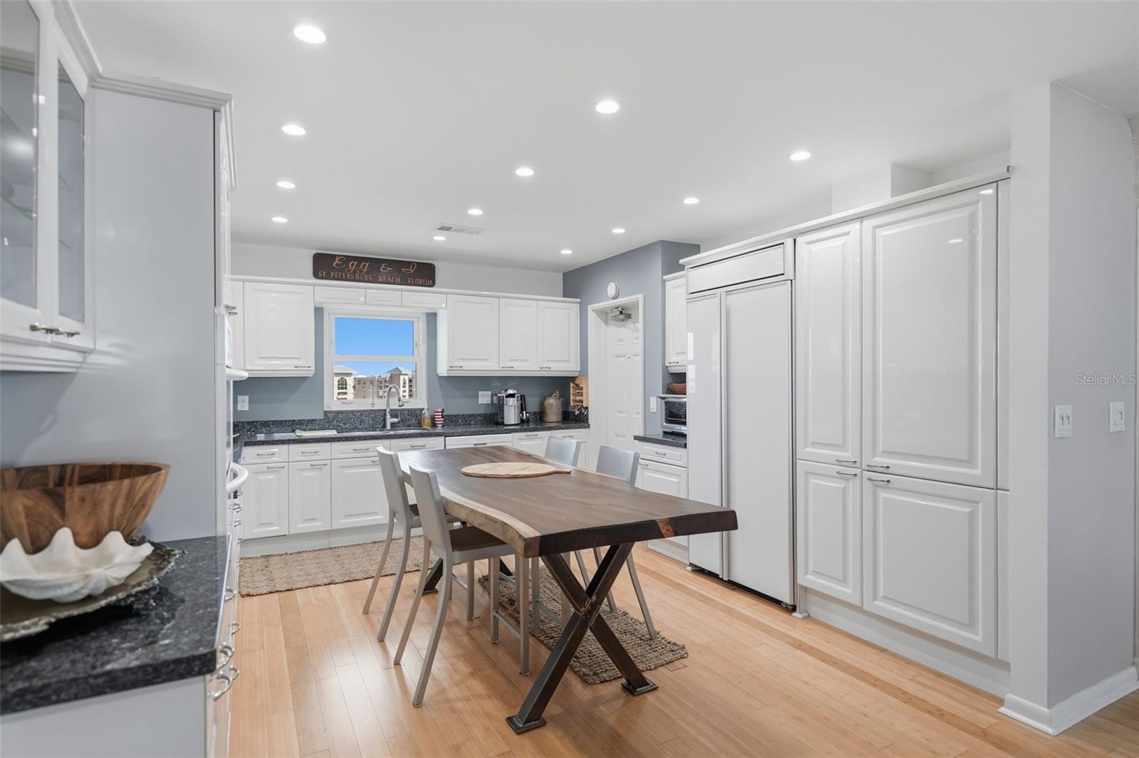 5108 BRITTANY DR S #1008 — photo 14