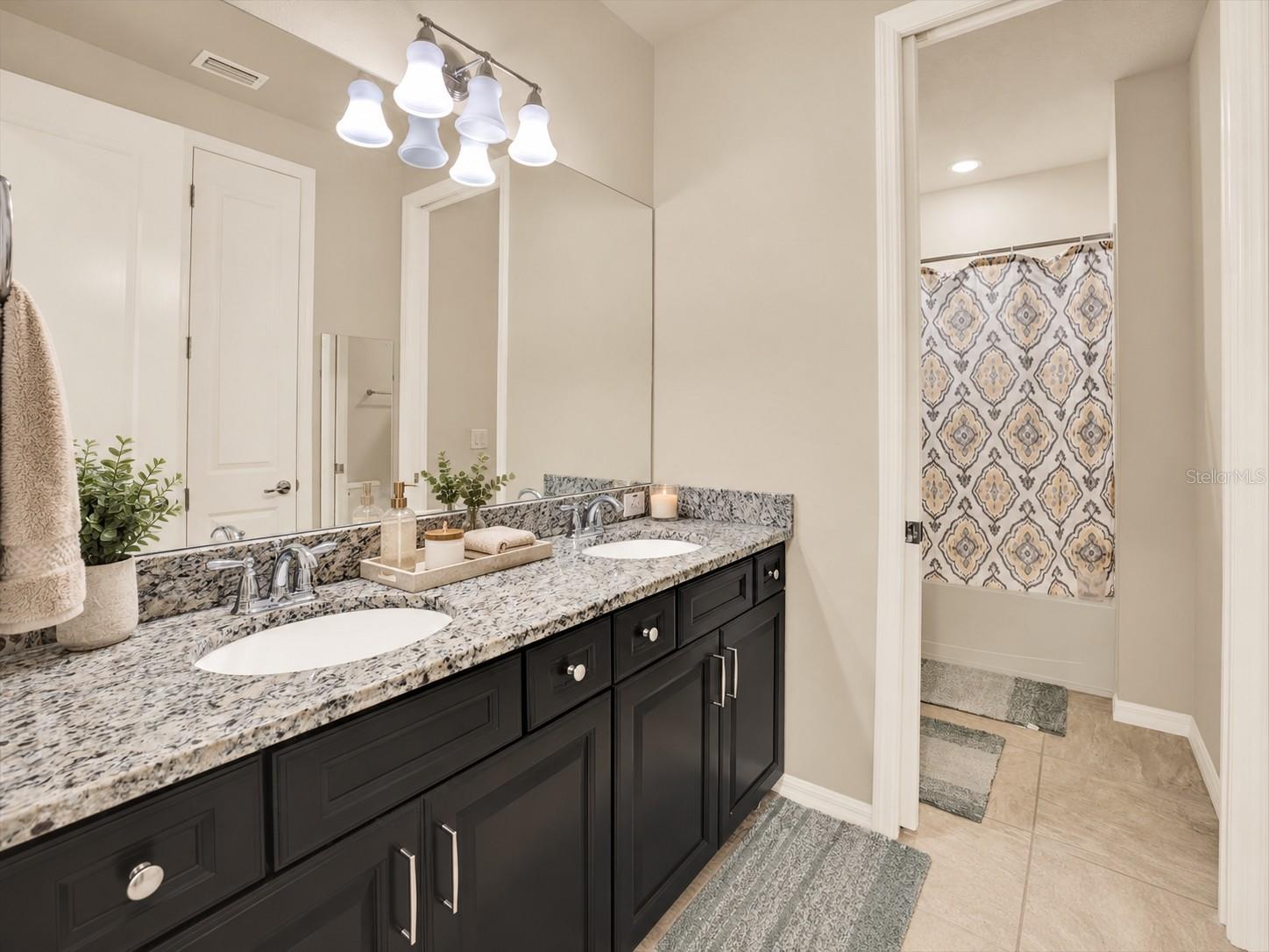 18738 BIRCHWOOD GROVES DR — photo 34