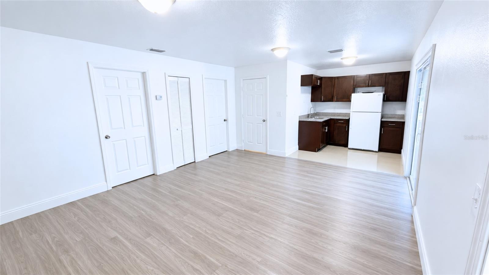 7518 BLOSSOM AVE — photo 81