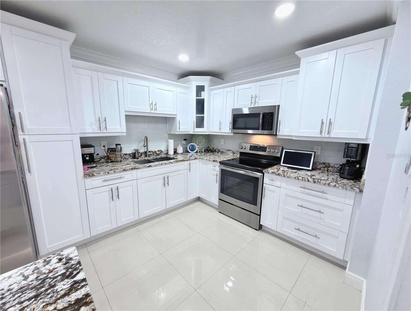 7518 BLOSSOM AVE — photo 20