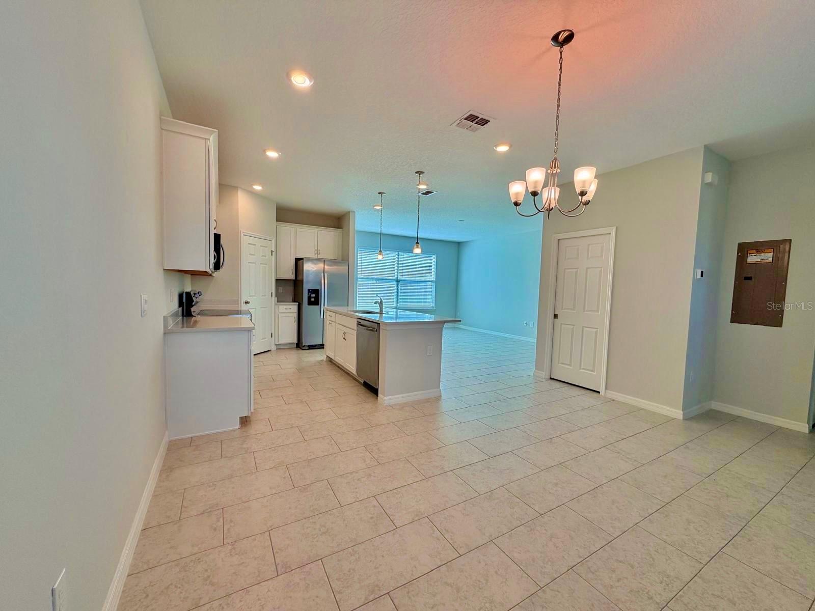5062 AVALON PARK BLVD — photo 5