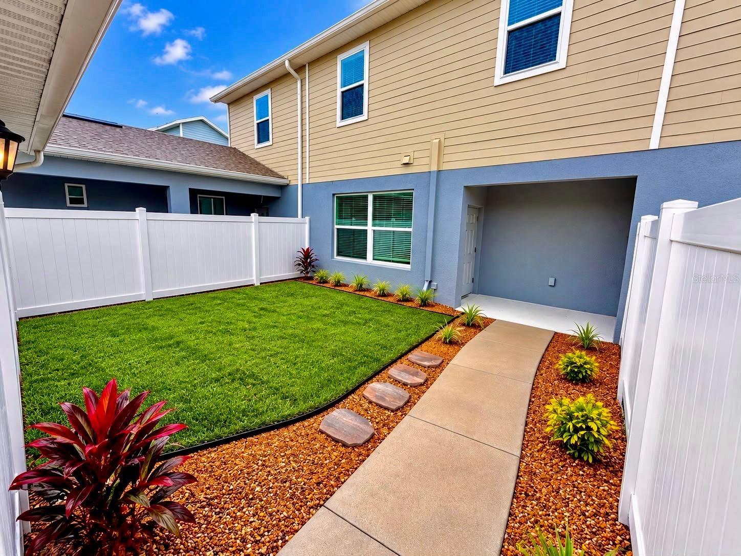 5062 AVALON PARK BLVD — photo 22