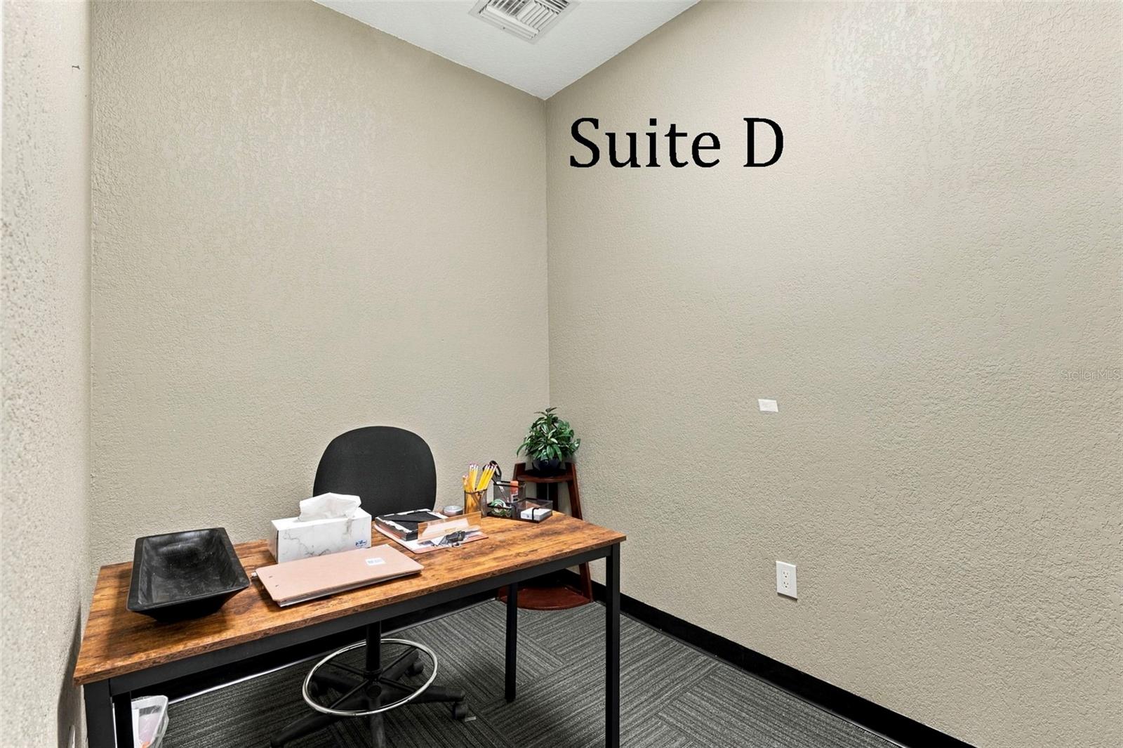 11748 LA MADERA BLVD #C — photo 27