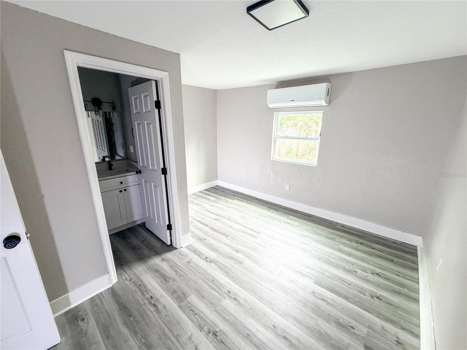 8308 N MULBERRY ST — photo 10