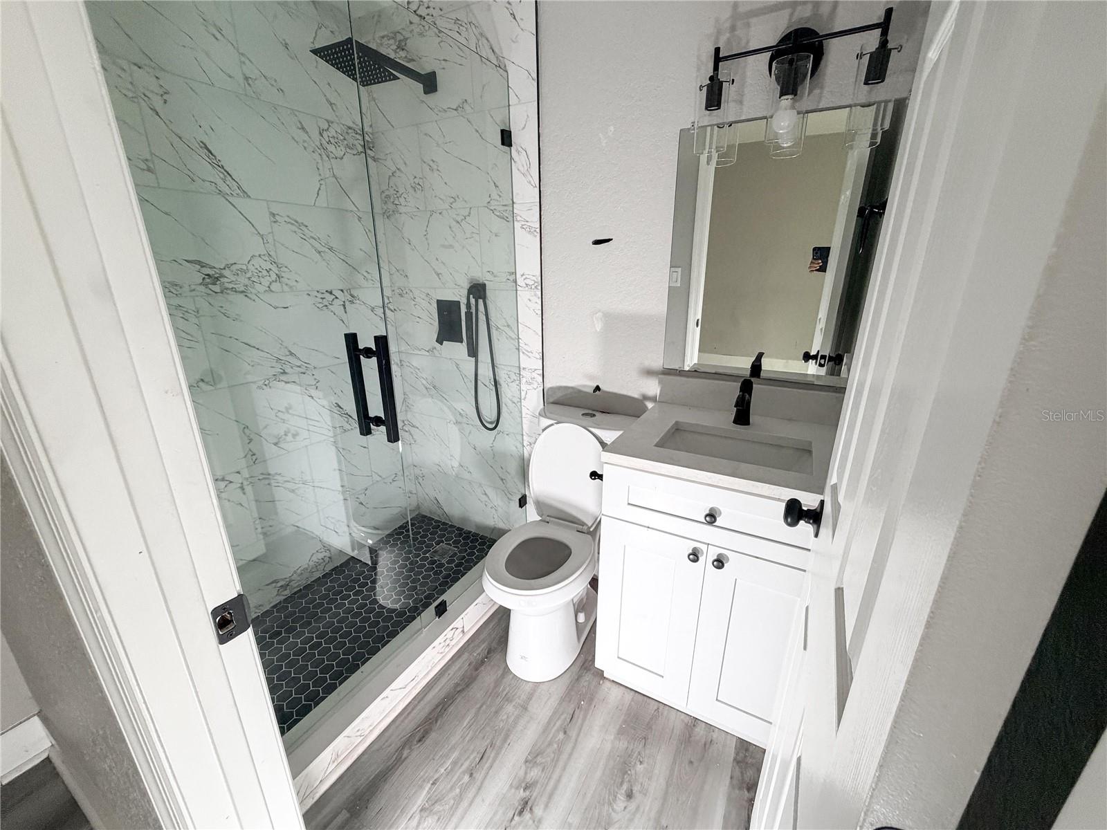 8308 N MULBERRY ST — photo 11