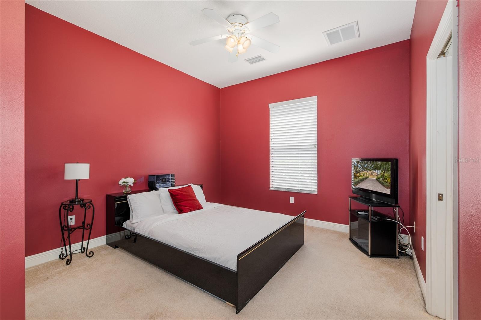 10640 PONTOFINO CIR — photo 34