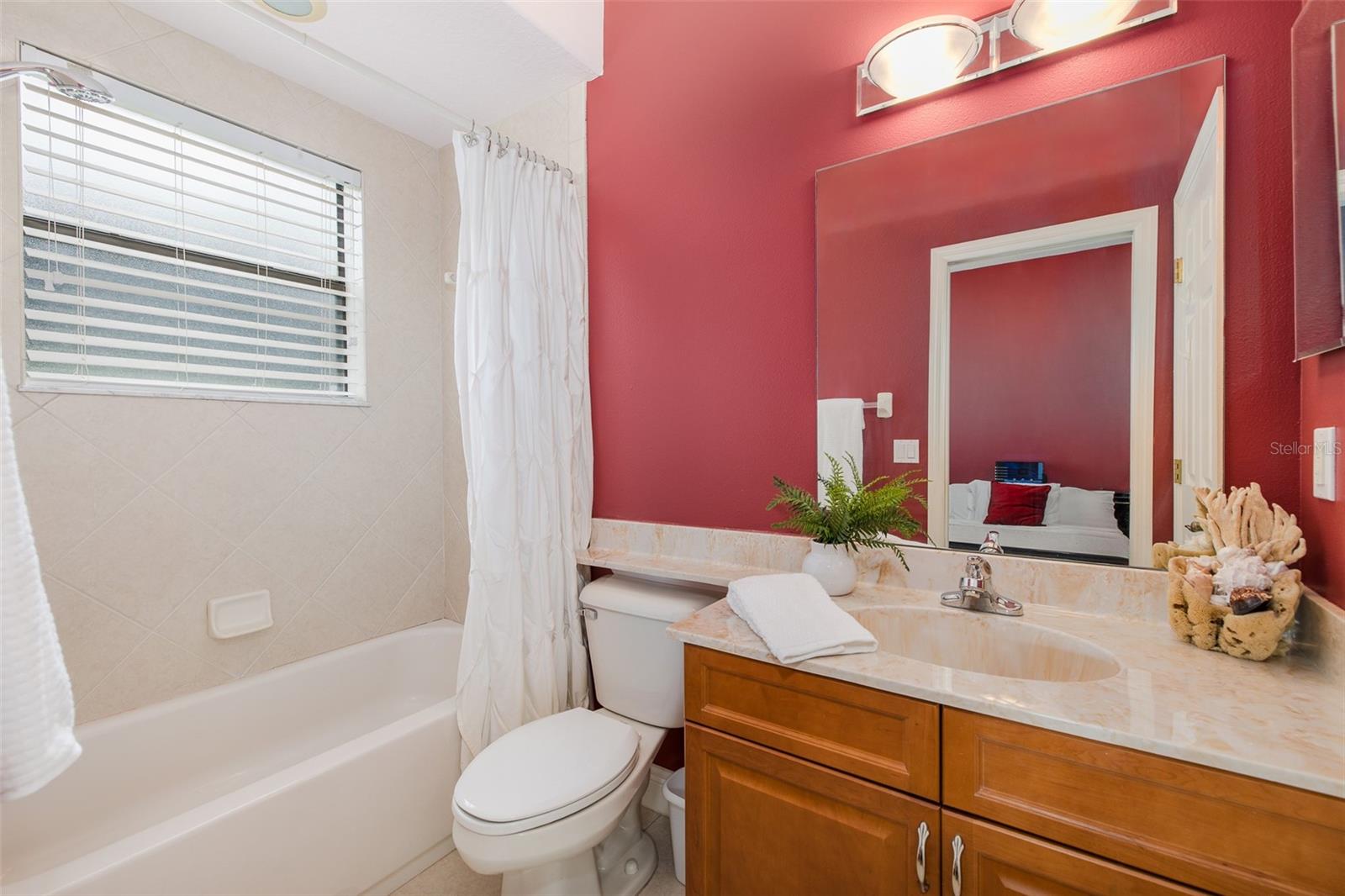 10640 PONTOFINO CIR — photo 38