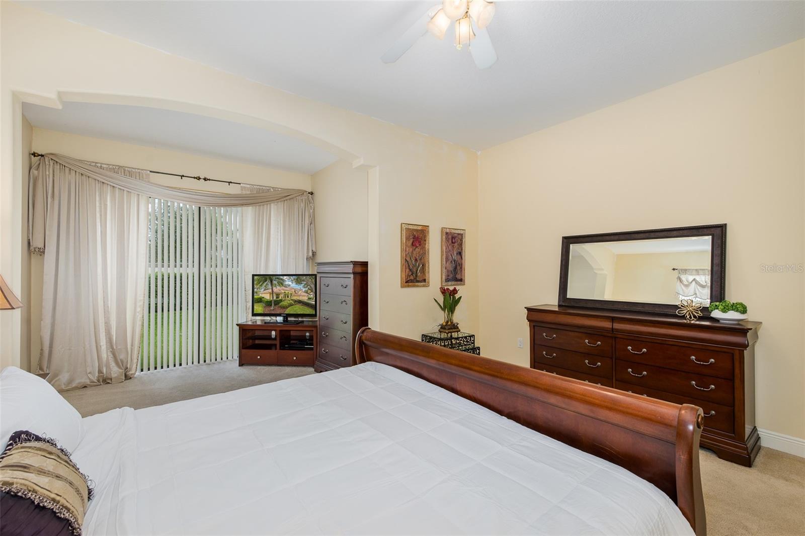 10640 PONTOFINO CIR — photo 17