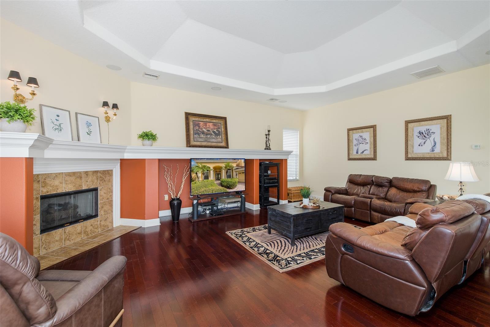 10640 PONTOFINO CIR — photo 32